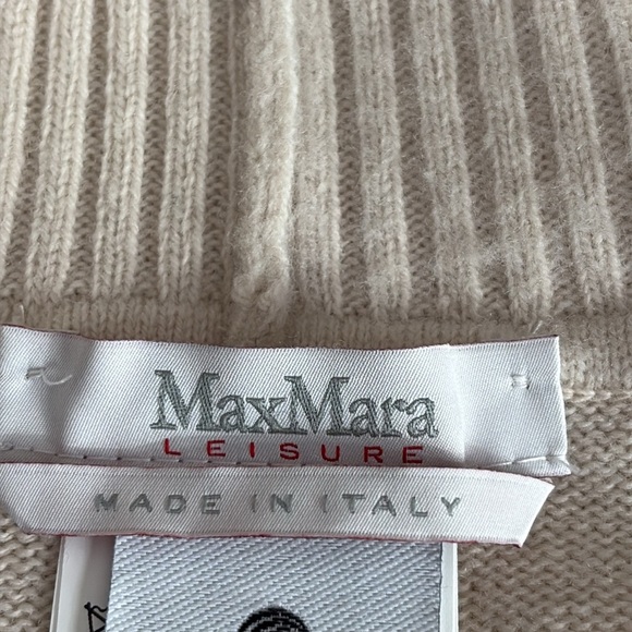 MaxMara Pure New Wool Cardigan Sweater in Beige - Size Large (measured) - Picture 5 of 9
